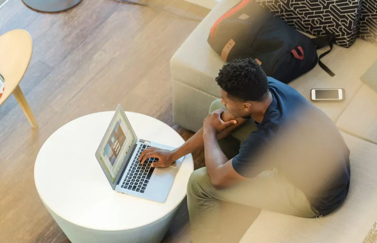 linkedin-sales-solutions-u3hmzw5U-SI-unsplash linkedin-sales-solutions-u3hmzw5U-SI-unsplash